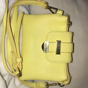 Pastel,yellow,over the shoulder purse